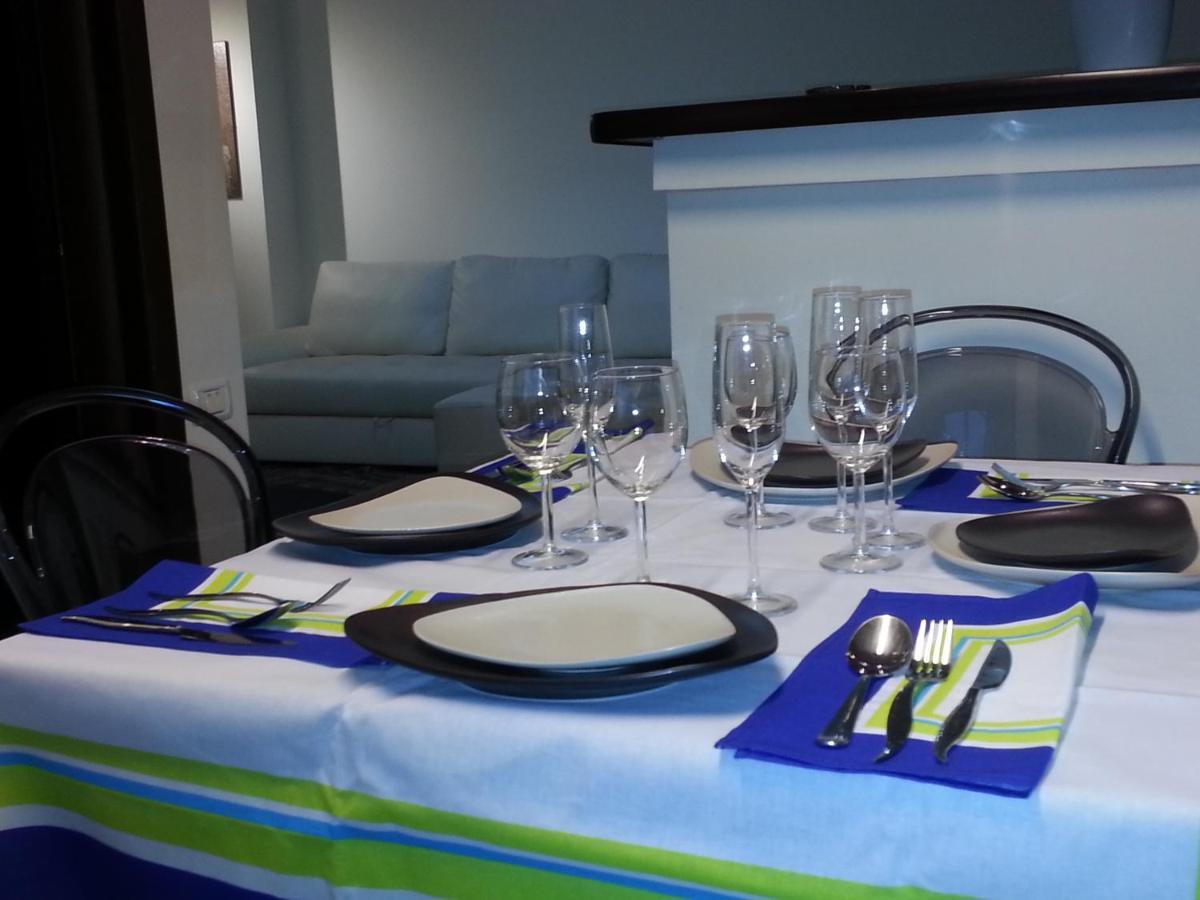 Apartment 3 Rooms Elegant Bukares Bagian luar foto