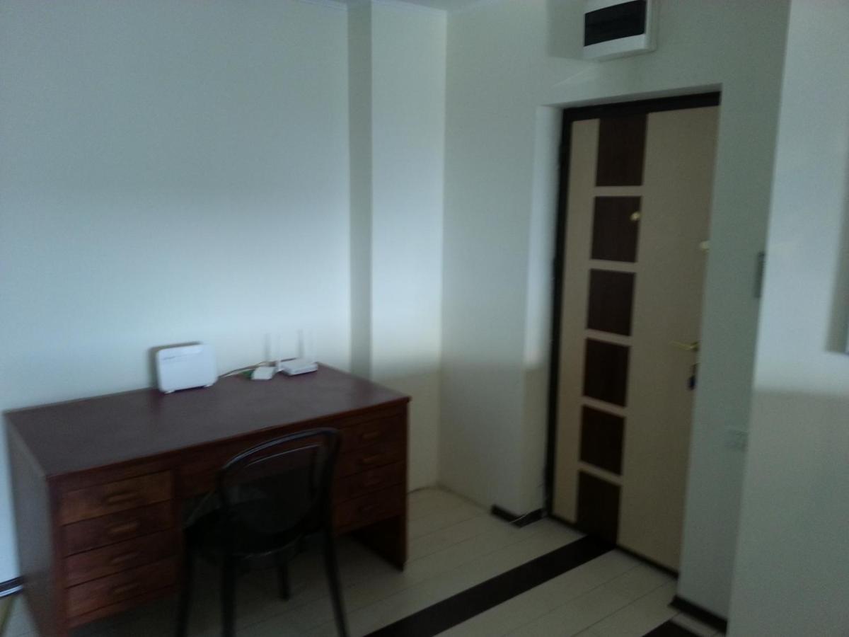 Apartment 3 Rooms Elegant Bukares Bagian luar foto